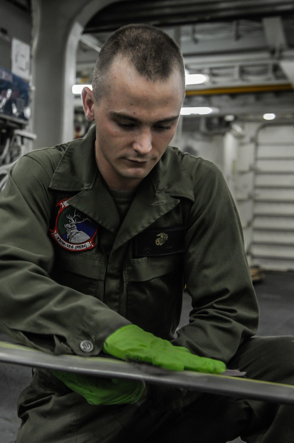 MH-60S maintenance