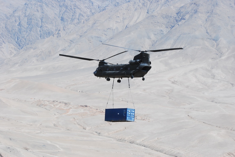 10th Combat Aviation Brigade sling load operations
