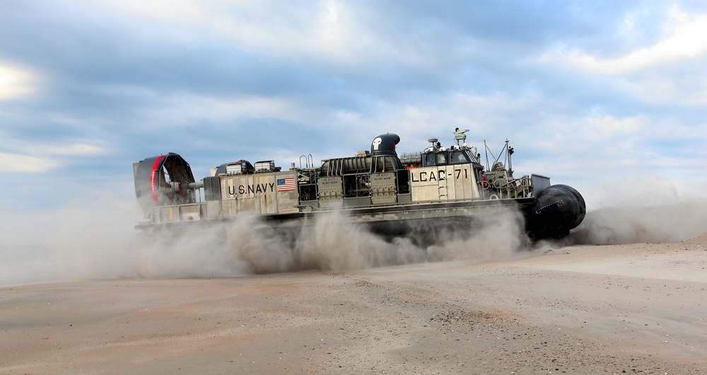 22nd Marine Expeditionary Unit On-load