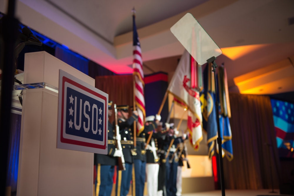 2013 USO Gala