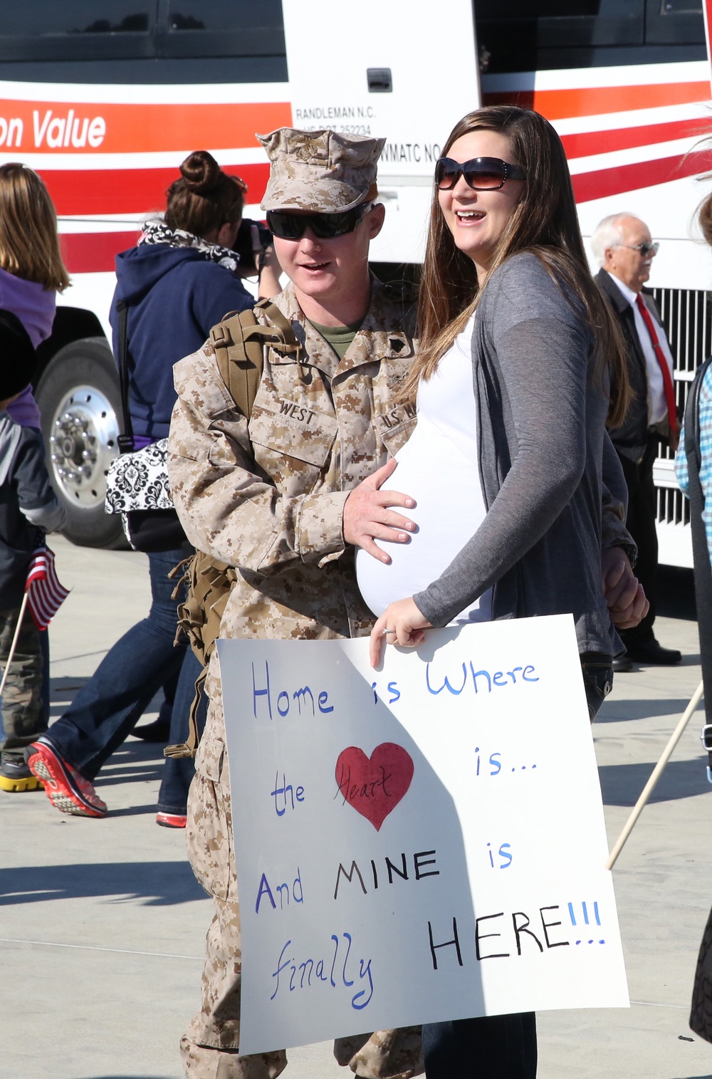 2nd EOD Company Marines, sailors return to loved ones