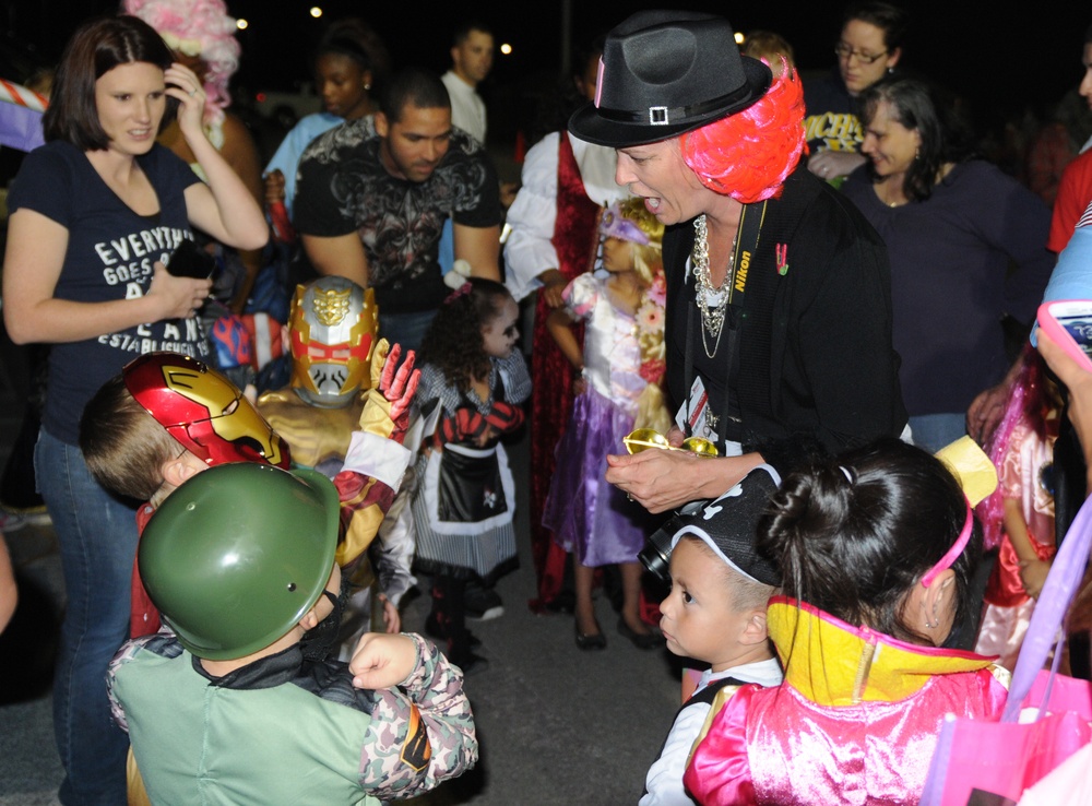 Lightning Brigade hosts Fall Festival