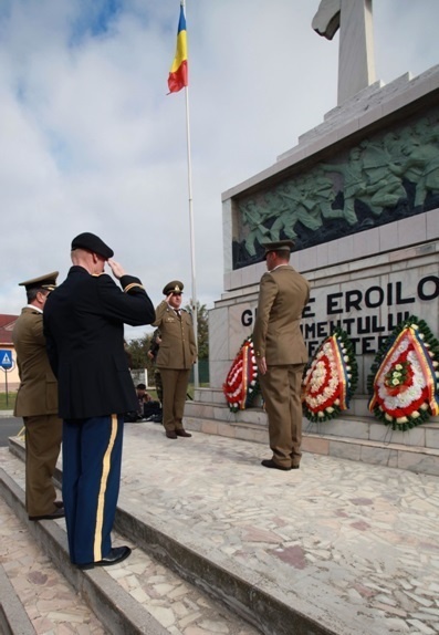 Americans, Romanians remember fallen