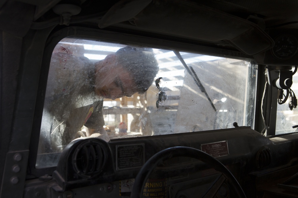 3/7 Lima Co. HMMWV Maintenance