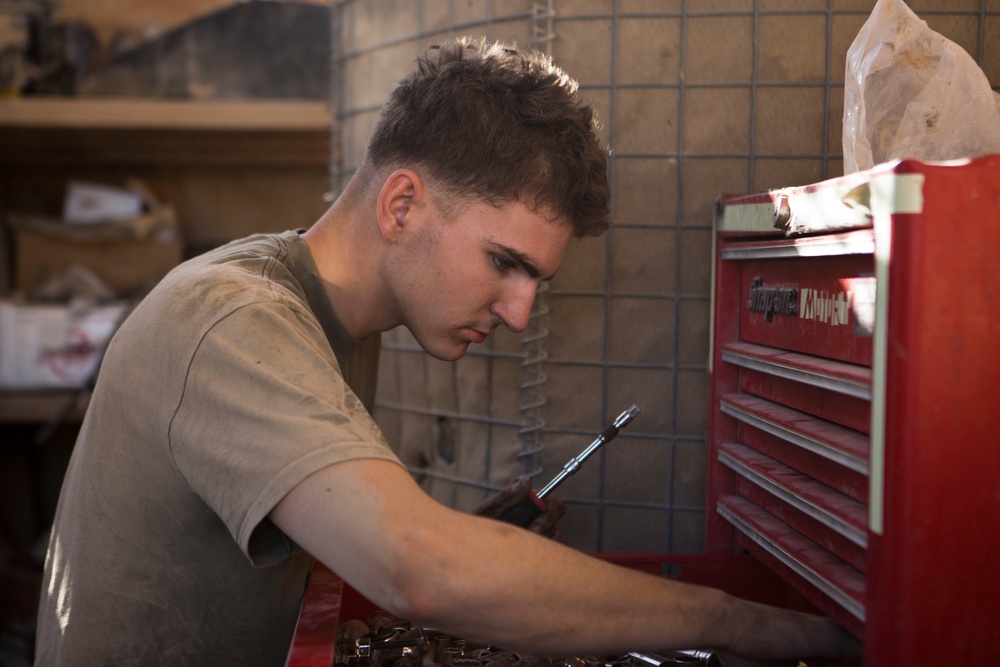 3/7 Lima Co. HMMWV Maintenance