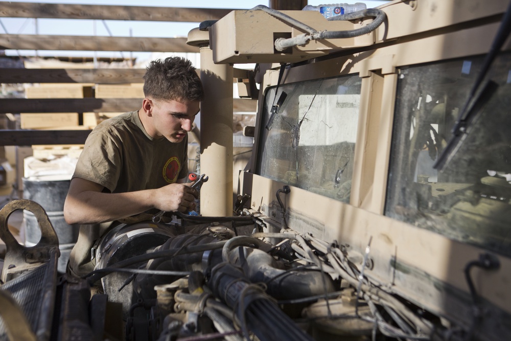 3/7 Lima Co. HMMWV Maintenance