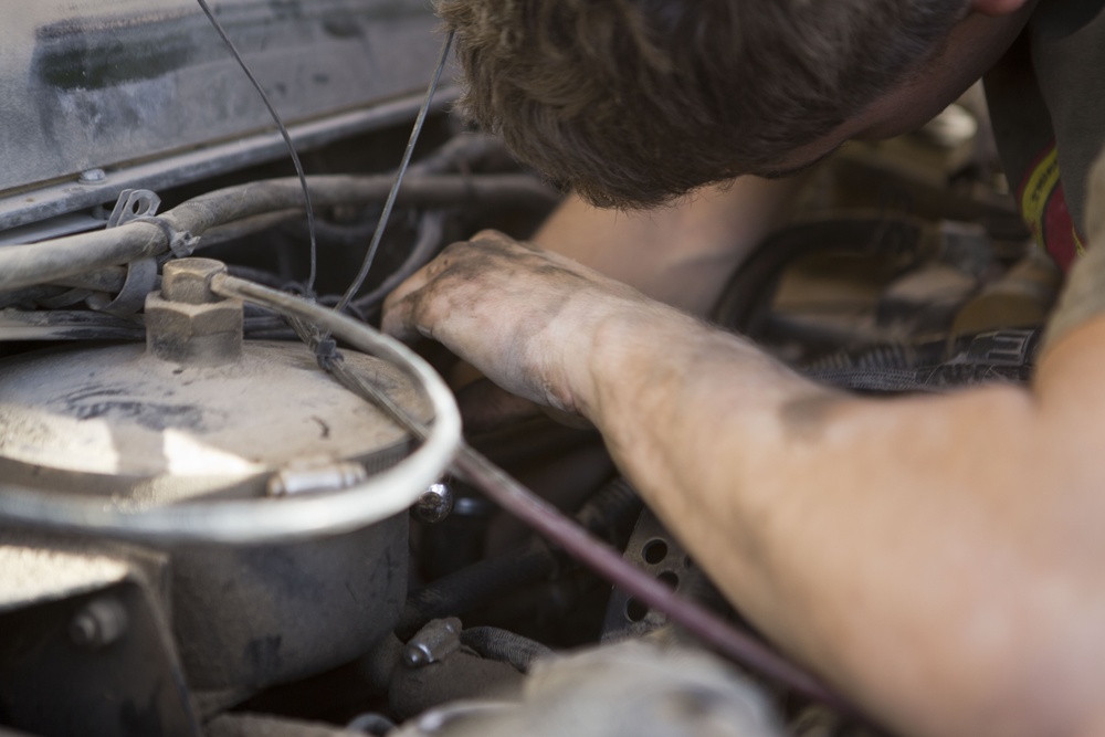 3/7 Lima Co. HMMWV Maintenance