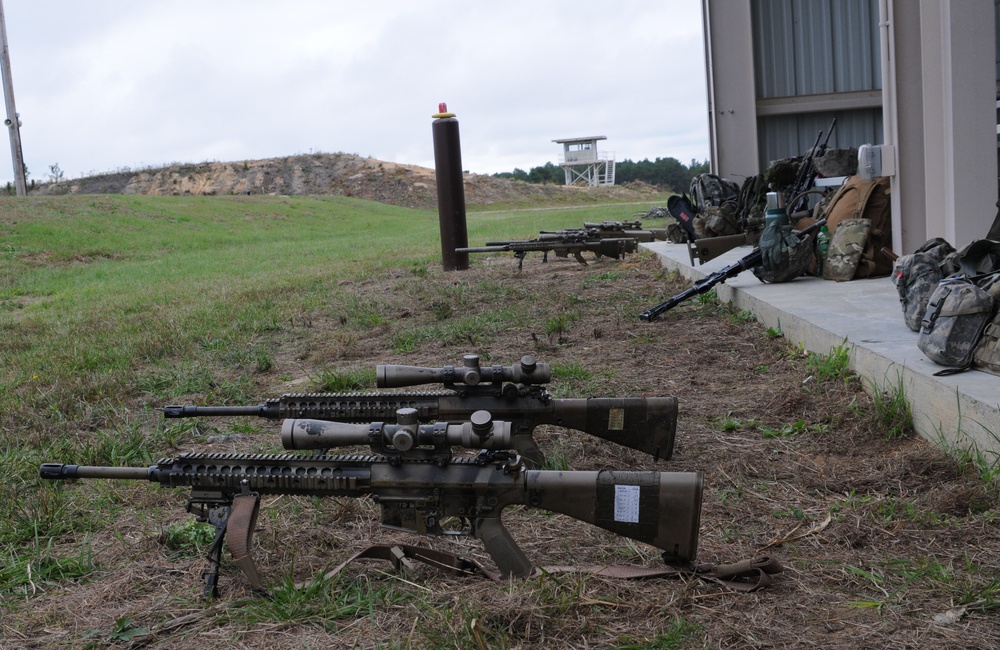 Paratroopers fire on moving targets at Fort Bragg's newest range