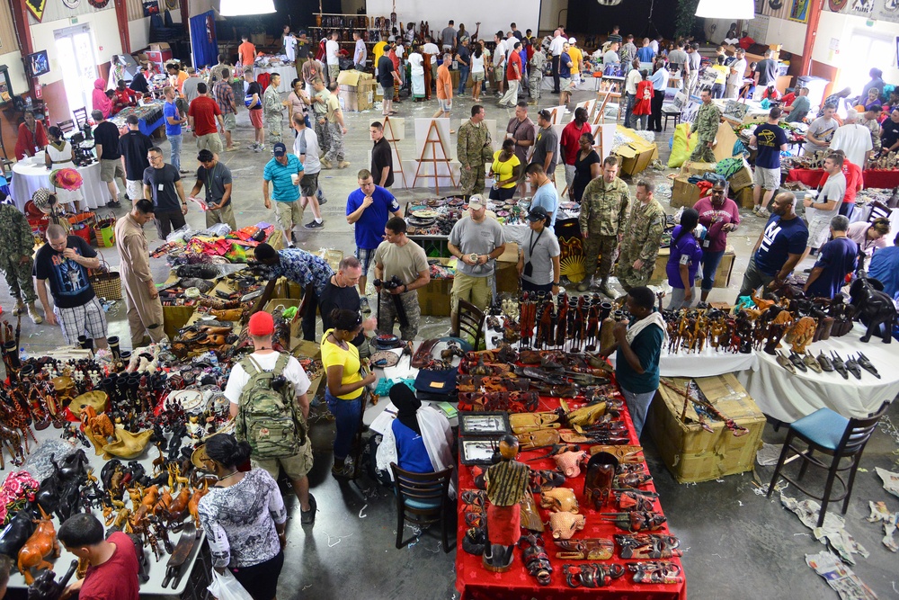 Bazaar enriches bond between US, local community