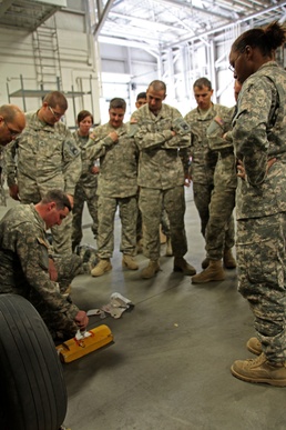 Black Hawk crew chiefs receive first-hand first aid training