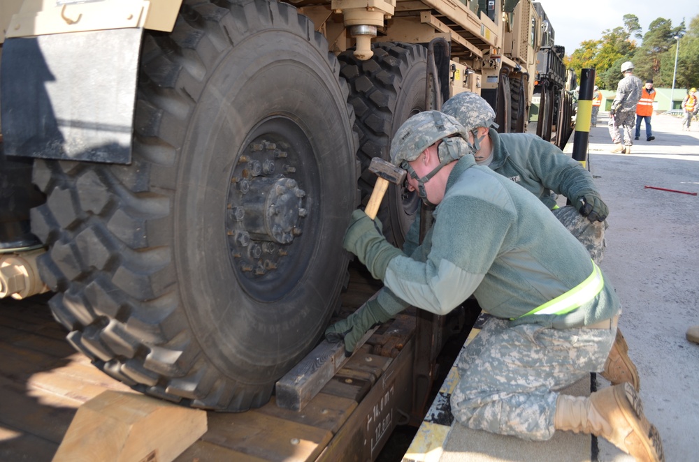 10th AAMDC soldiers earn deployment excellence awards