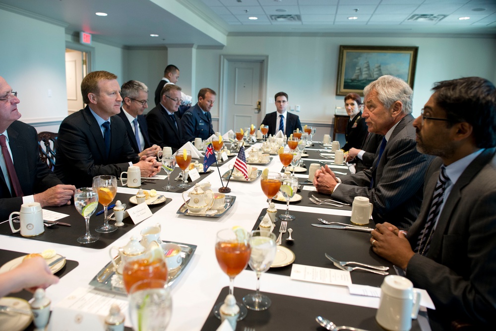 New Zealand minister of defense meeting