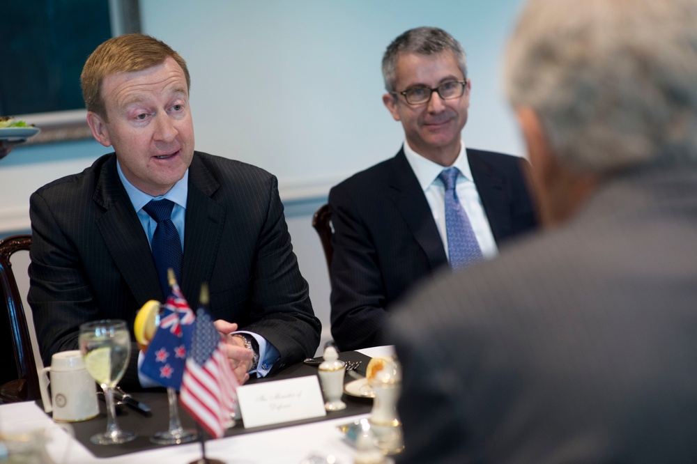 New Zealand minister of defense meeting