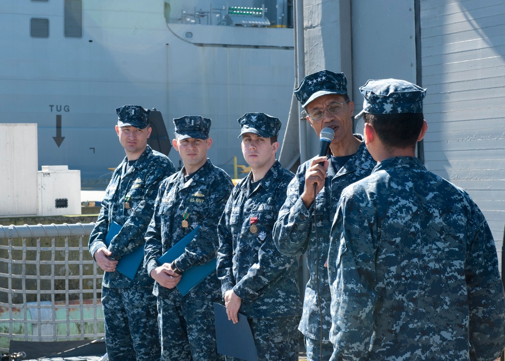 USS Rodney M. Davis all-hands call