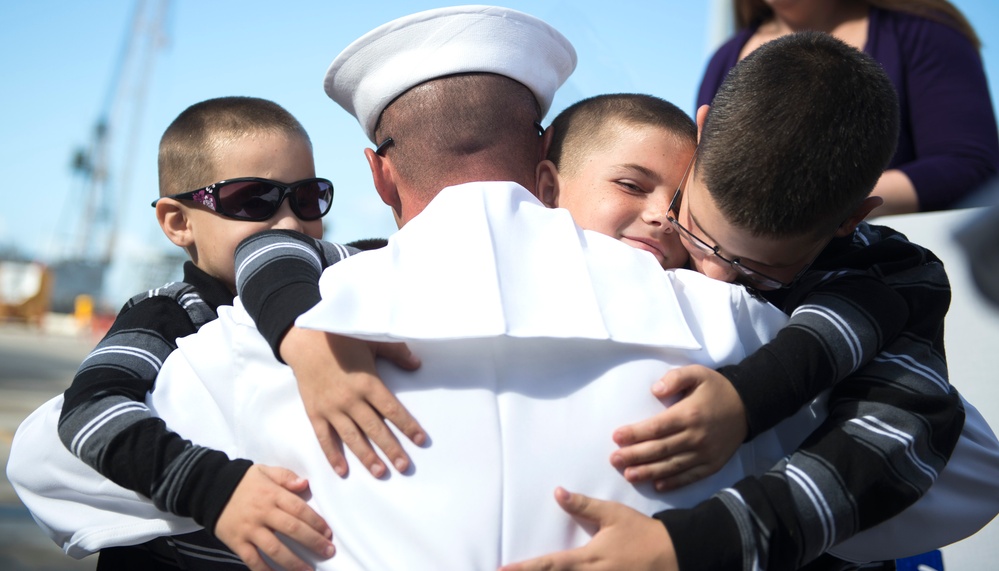 USS Princeton homecoming