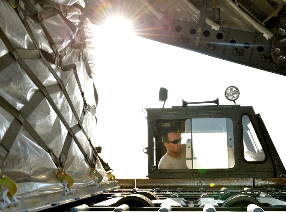 Supplying the members in the fight Supplying the members in the fight