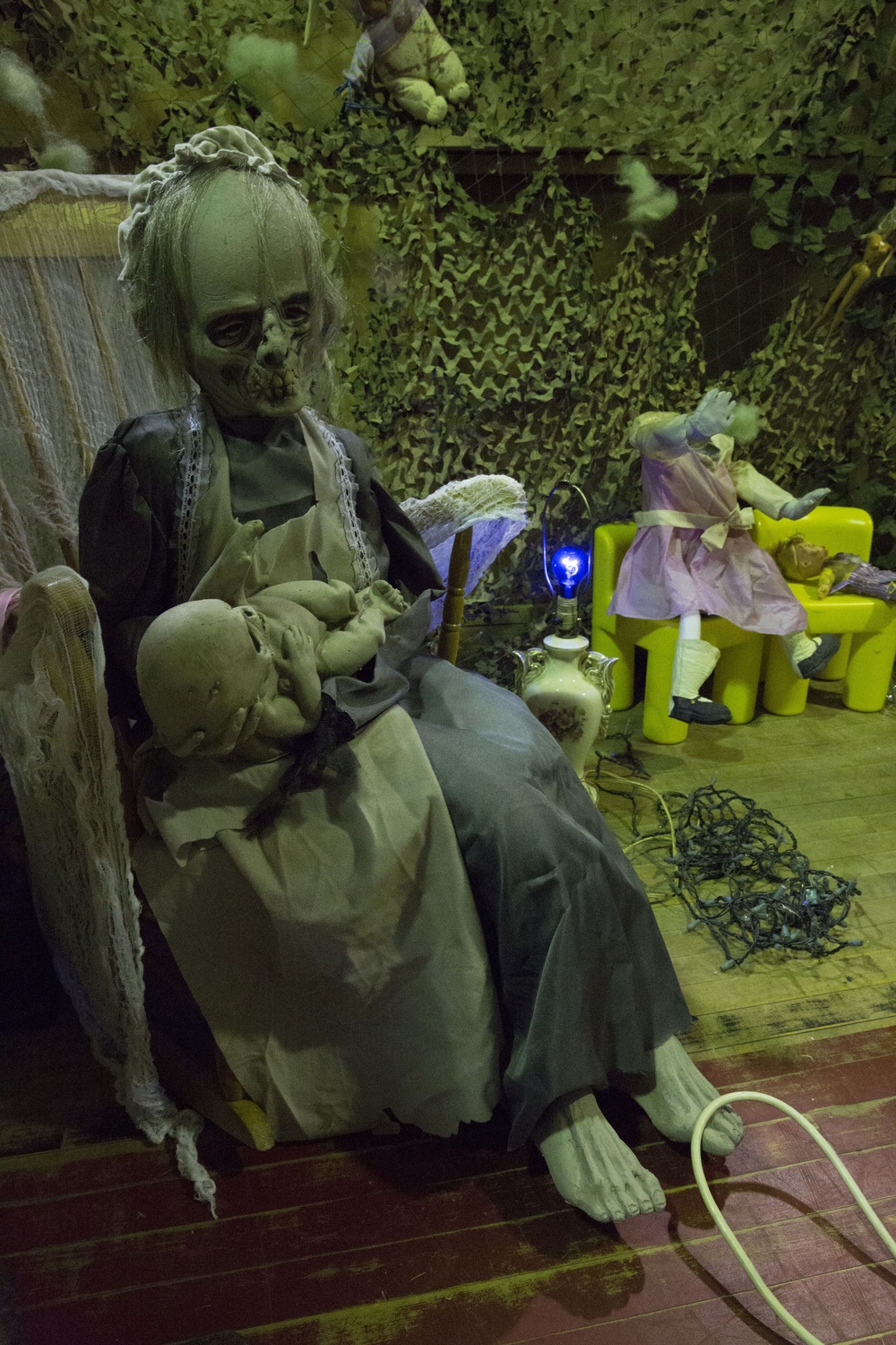 Ghouls, goblins, monsters await patrons at Terror Town