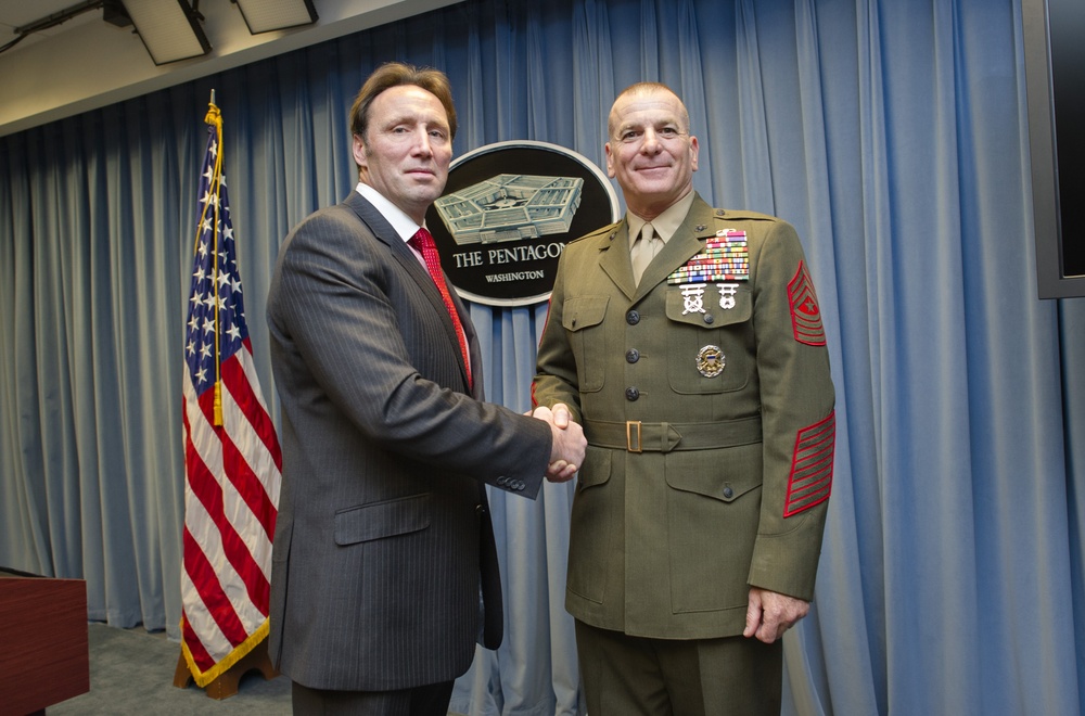 Allied Forces Foundation and wounded warriors from the UK, Denmark visit the Pentagon