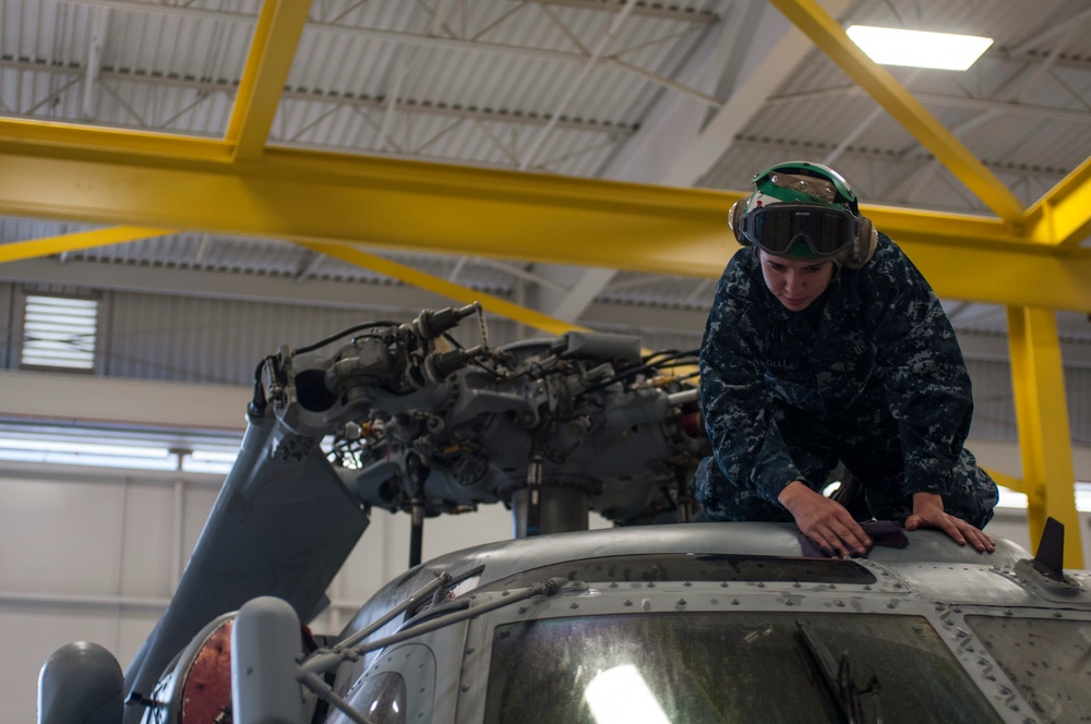 Helicopter Maritime Strike Squadron (HSM) 71 maintenance