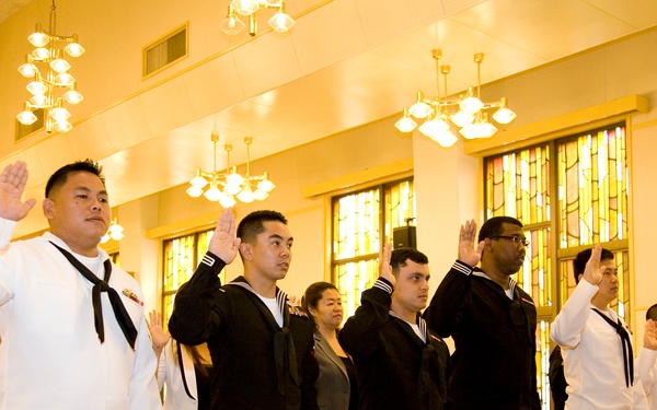 New citizens emerge during FLEACT Yokosuka 2013 Naturalization ceremony