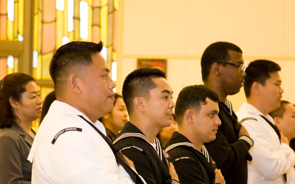 New citizens emerge during FLEACT Yokosuka 2013 Naturalization ceremony