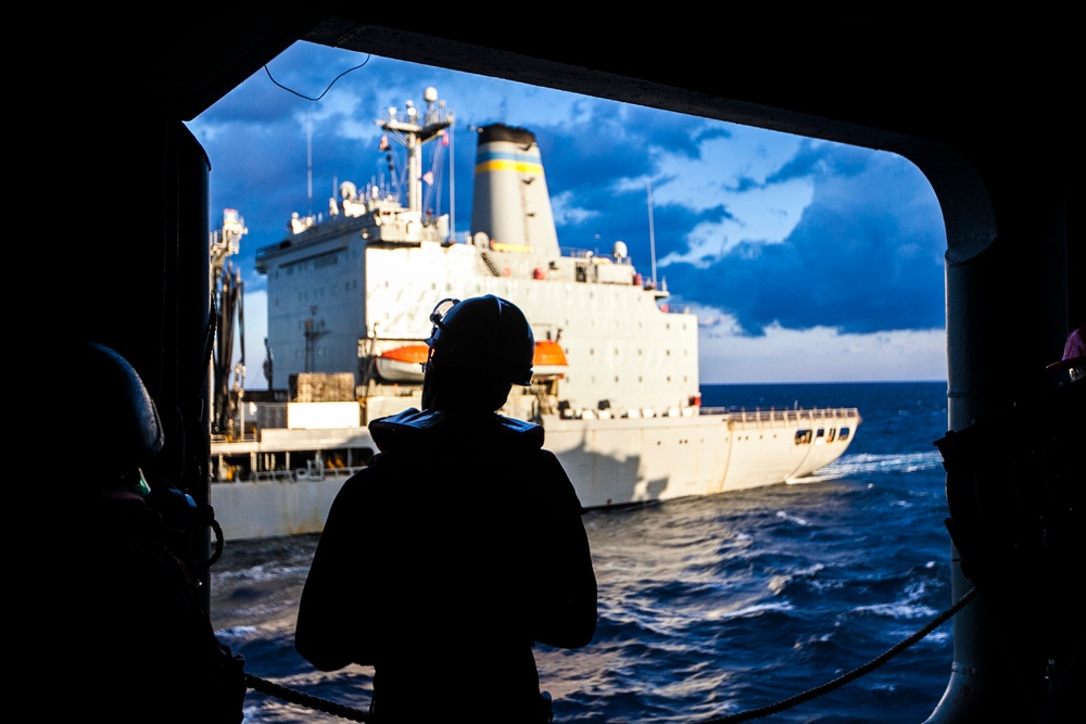 USS Bataan conducts underway replenishment with USNS John Lenthall