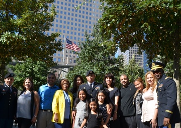 MDW Soldier reenlists in NYC