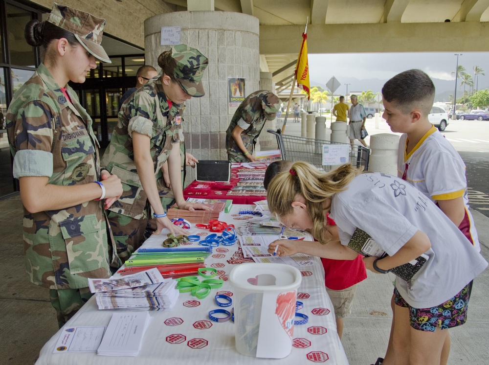 MCB Hawaii youths spread red, promote healthy lifestyles