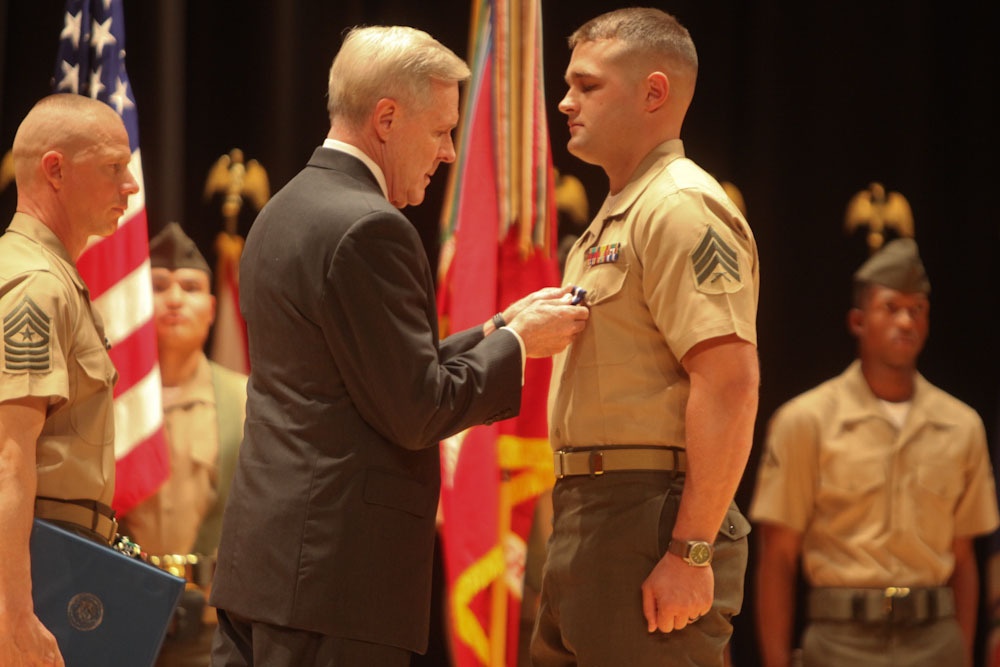 Scout Sniper Awarded Navy Cross