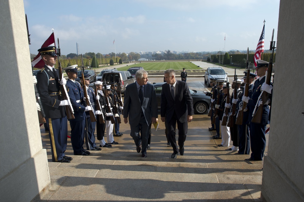 Latvian minister of defense meeting