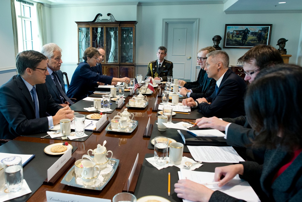 Latvian minister of defense meeting