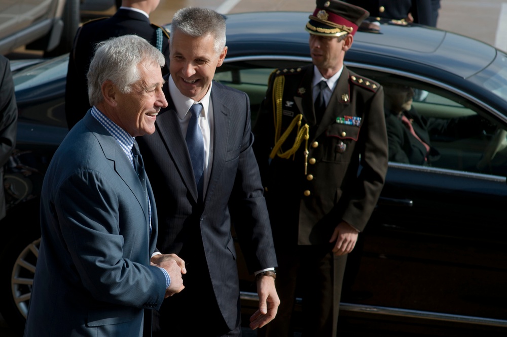 Latvian minister of defense meeting