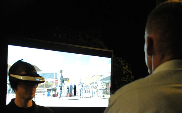 Army Chief of Public Affairs visits Los Angeles