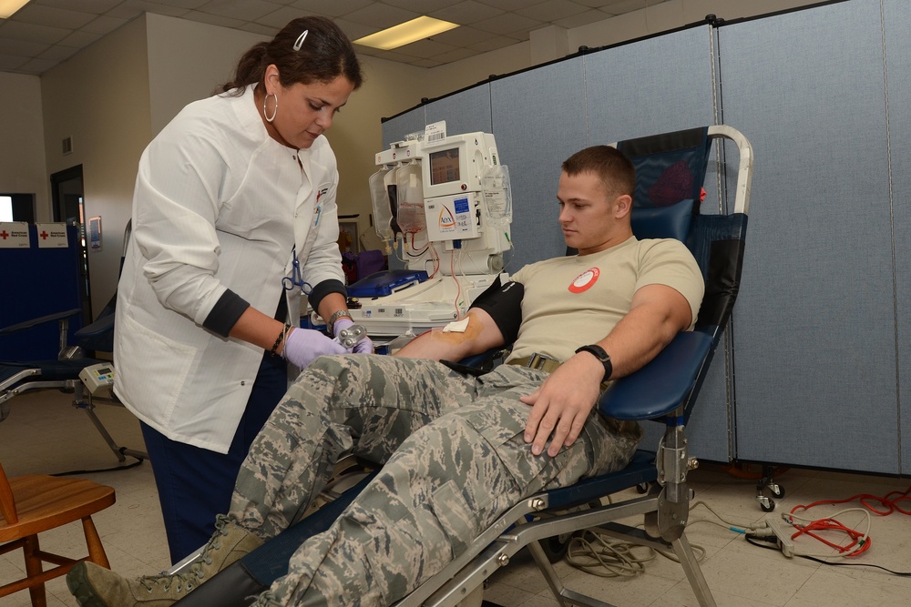 McEntire Blood Drive with American Red Cross