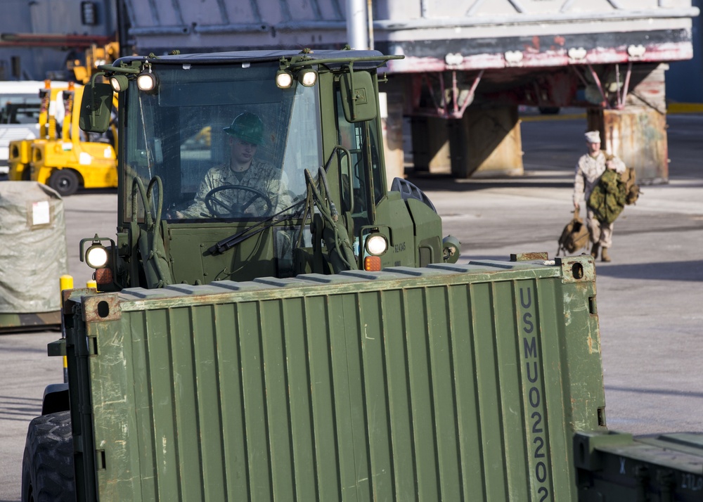 26th MEU Wash Down at Naval Station Rota, Spain