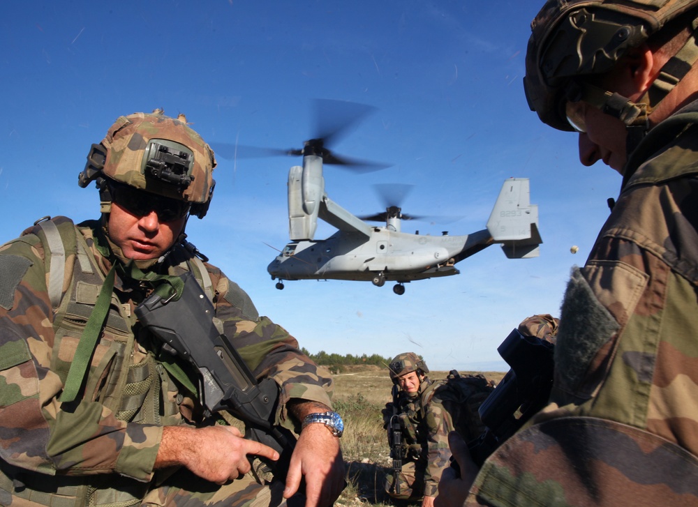 New U.S. Marine unit trains with French Foreign Legion
