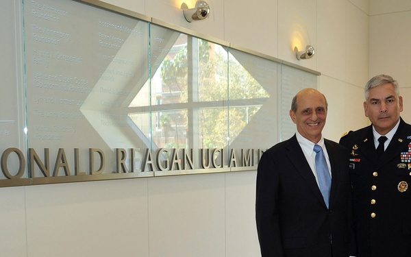 Vice Chief of Staff of the Army visits Operation Mend