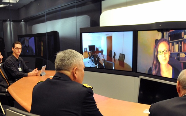 Vice chief of staff of the Army visits Operation Mend-UCLA Medical Center, Wounded Warriors