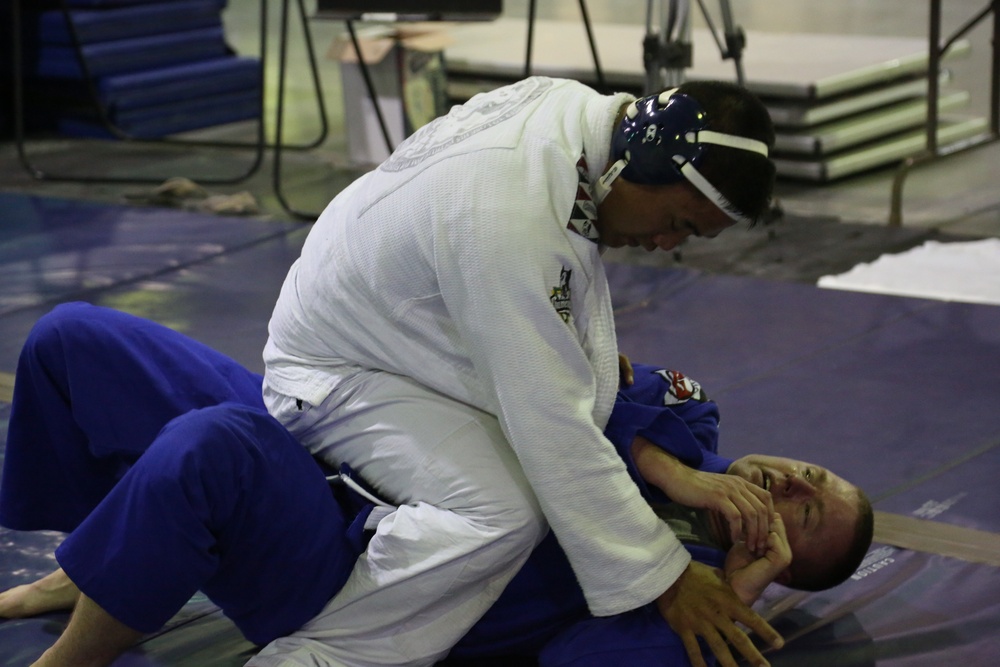 Ohio Guardsman brings Brazilian Jiu Jitsu to Camp Arifjan, Kuwait