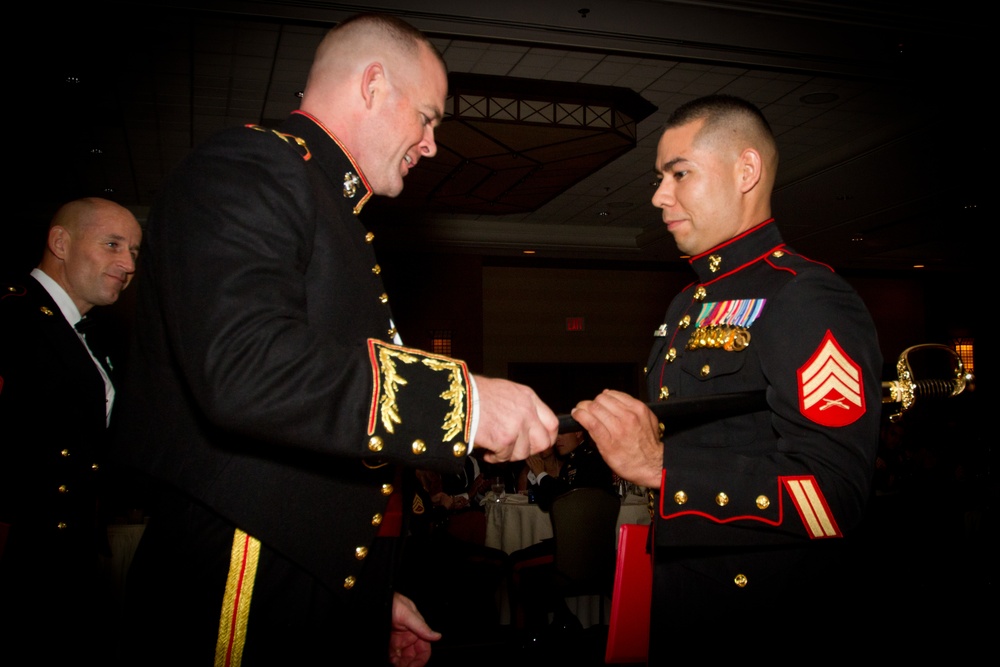 Houston Marine named recruiter of year in Arizona