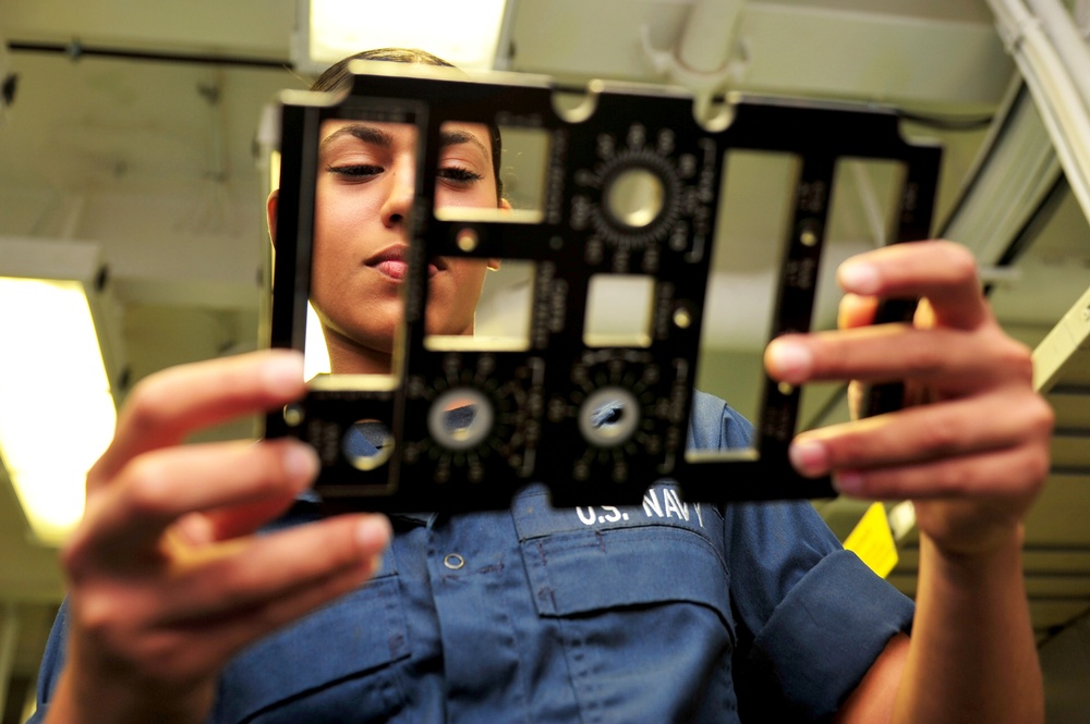 Inspecting a faceplate