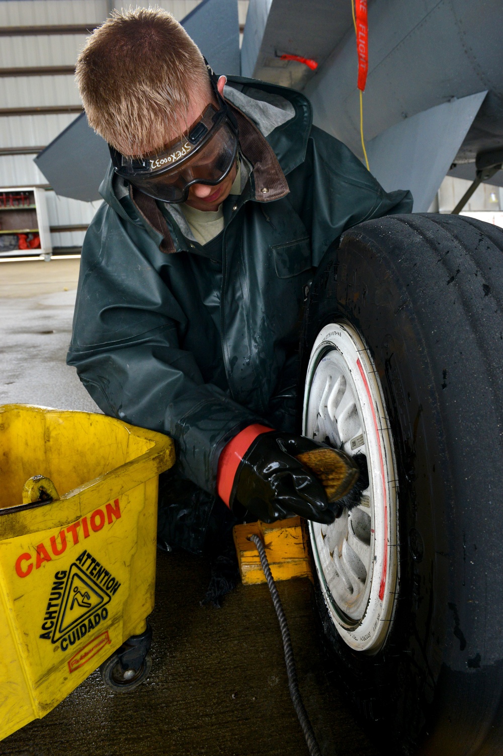 Aircraft washing: not your average bubble bath