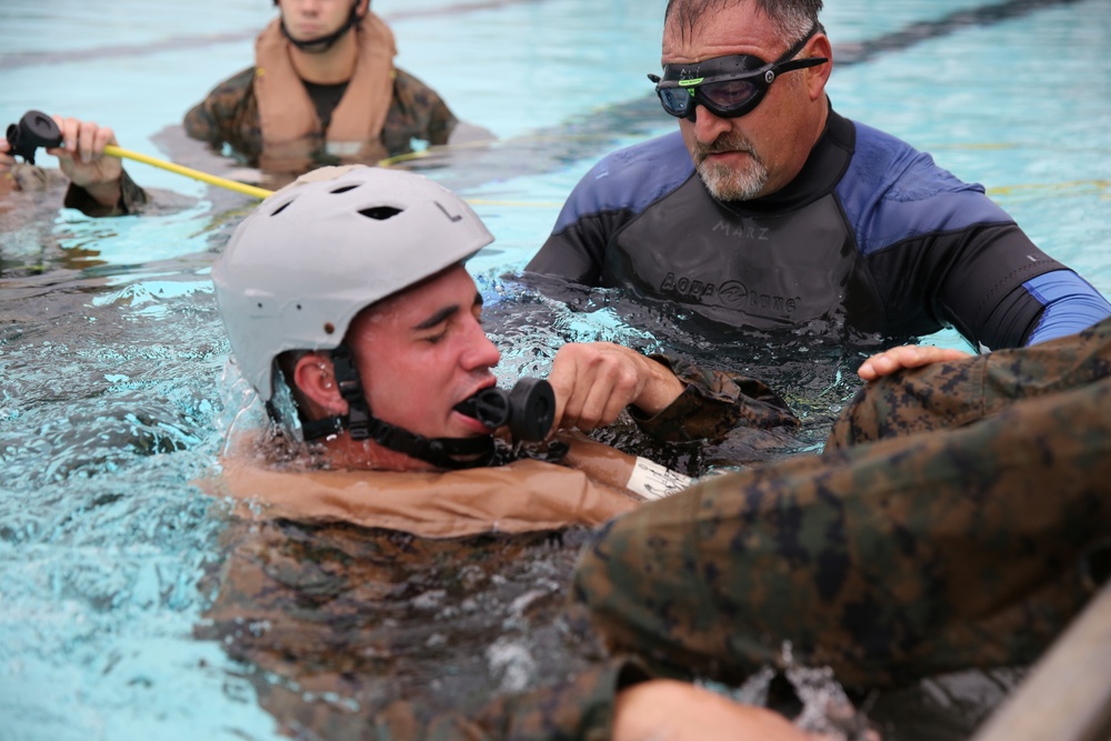 Marines get crash course in helo dunker training