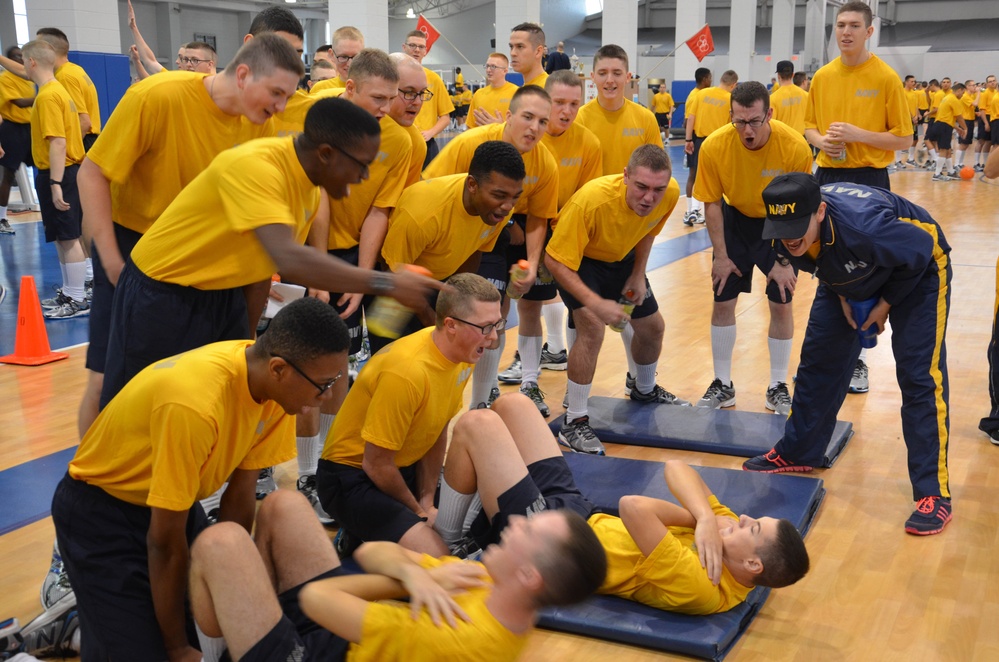 Recruits compete in Captain's Cup