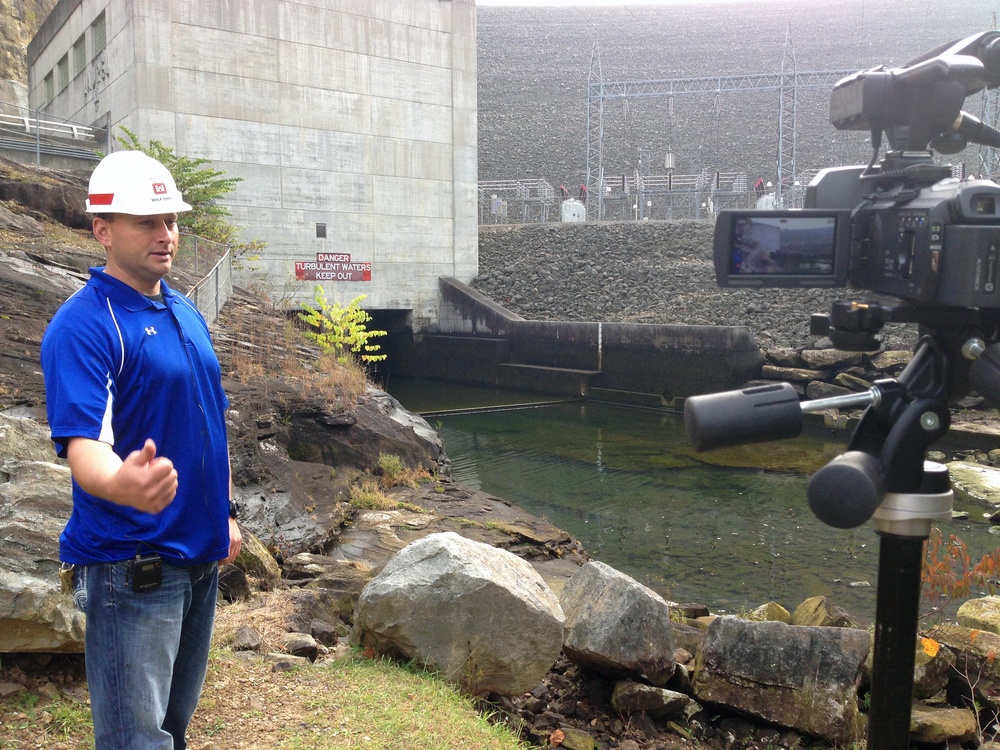 Maintenance inspection on track at Laurel River Dam