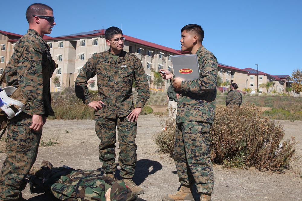 Combat lifesaver course benefits Marines and sailors