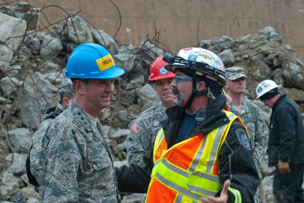 Vice chief, National Guard Bureau, meets with first responders during visit to Maine