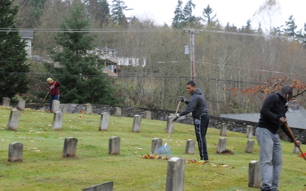 Soldier Home Cemetery cleanup