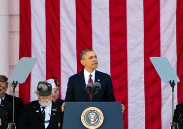 President lays wreath at Tomb of Unknowns