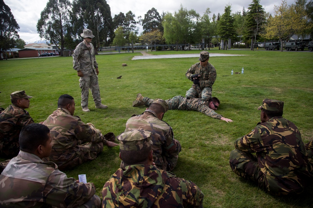 Marine MPs train with Tongan, Papua New Guinean soldiers